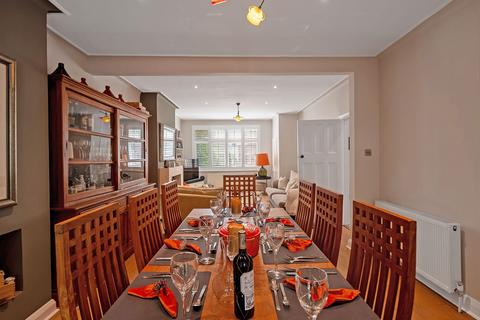 72 Hillview Road, Pinner, HA5 4PE