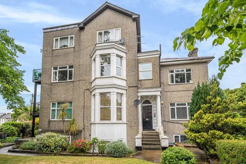 Dagnall Park, London, SE25