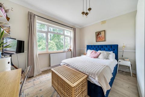 2 bedroom apartment for sale, Dagnall Park, London, SE25