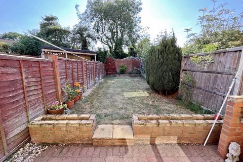 2 bedroom terraced house for sale, Thirlmere Gardens, Flitwick