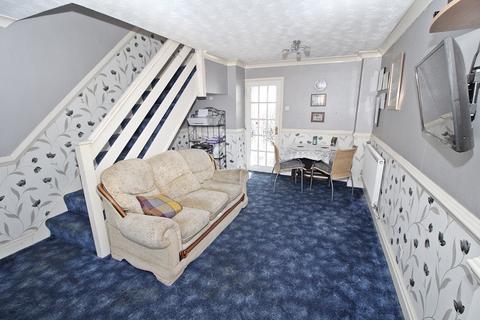 2 bedroom terraced house for sale, Thirlmere Gardens, Flitwick