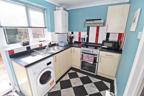 2 bedroom terraced house for sale, Thirlmere Gardens, Flitwick
