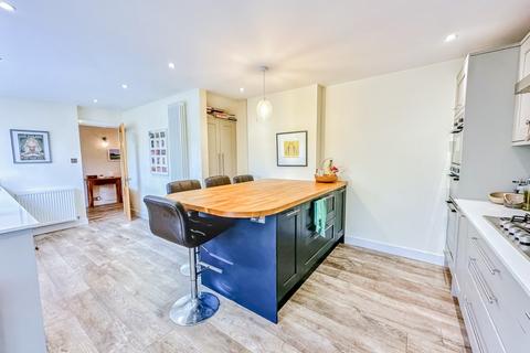 4 bedroom detached house for sale, Bugbrooke Road, Nether Heyford, NN7 3LT