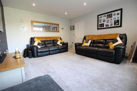 undefined, Ashdale Crescent, Newcastle Upon Tyne NE5