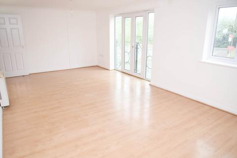 102 Hill View Drive, London, SE28 0LL