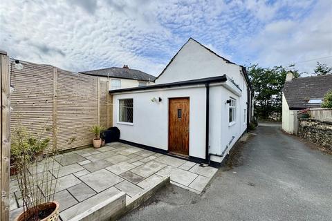 2 bedroom end of terrace house for sale, Highgate Lane, Lepton, Huddersfield, HD8 0HQ
