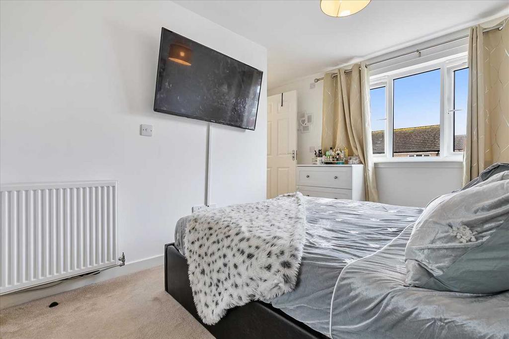 Bedroom One (3)