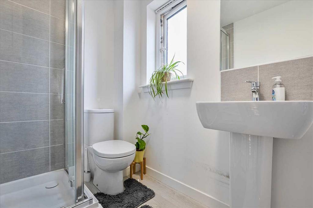 En-Suite (2)