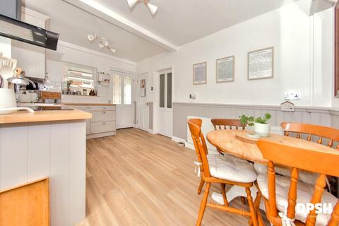 47 Bevin Crescent, Wakefield, WF1 3ER