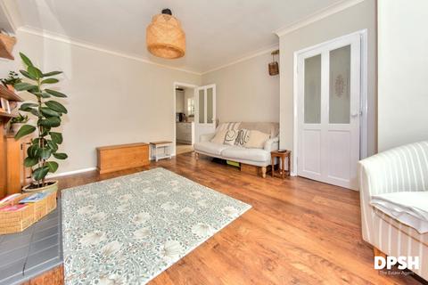 47 Bevin Crescent, Wakefield, WF1 3ER