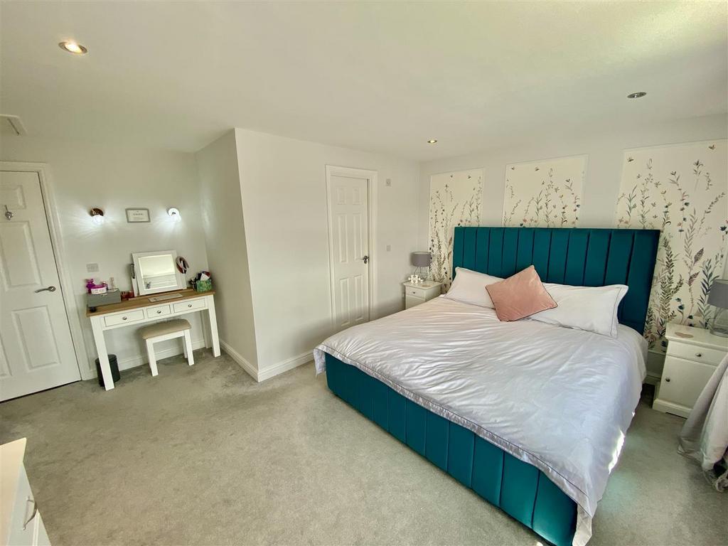 Bramleys Estate Agents - Dewsbury - Whitley Road (