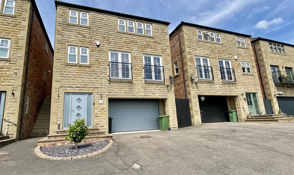 14 Whitley Road - 2.jpeg
