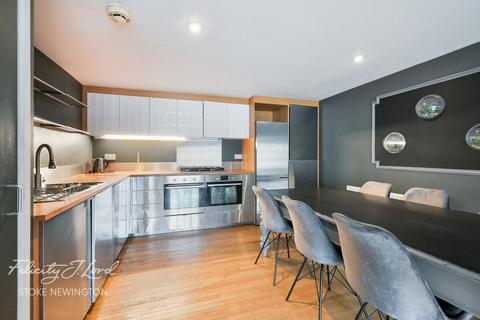 1 bedroom flat for sale, Carysfort Road, London N16