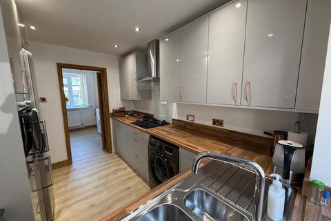 3 bedroom semi-detached house for sale, Giants Grave Road, Neath, Neath Port Talbot.