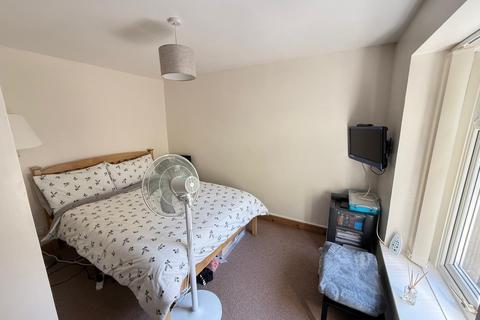 63 Giants Grave Road, Neath, SA11 2LN