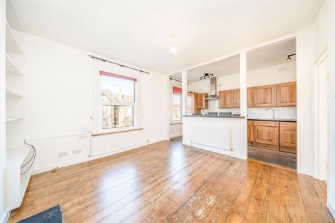2 bedroom flat for sale, Lenham Road, London SE12