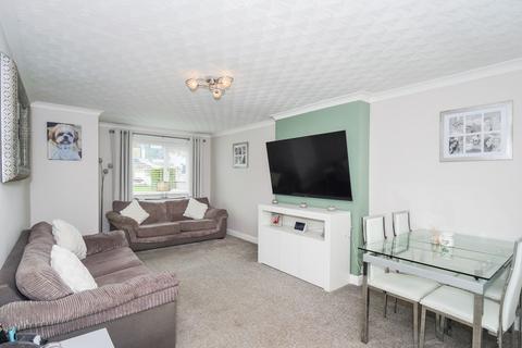 70 Auchencrieff Road, Locharbriggs, Dumfries, DG1 1UY
