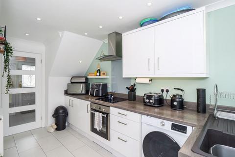 70 Auchencrieff Road, Locharbriggs, Dumfries, DG1 1UY