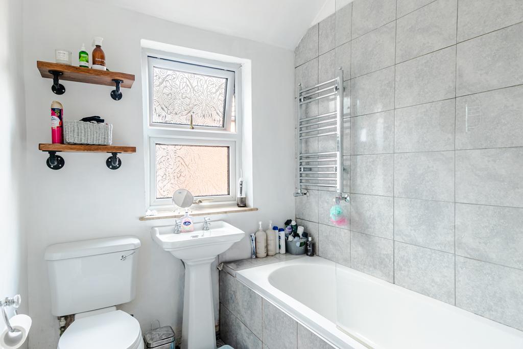 Bathroom1
