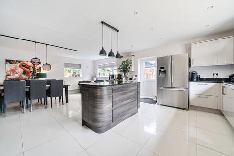 4 bedroom detached house for sale, Yew Tree Road, Godalming GU8