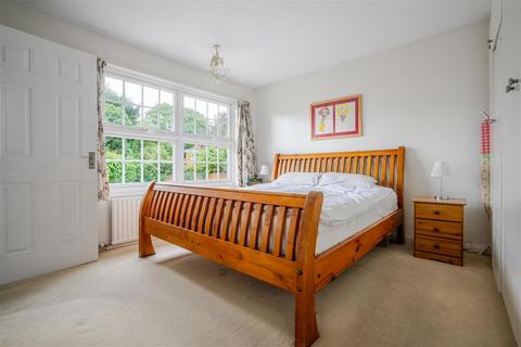3 Brudenell, Windsor, SL4 4UR