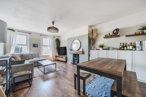 Oatlands Drive, Weybridge, Surrey