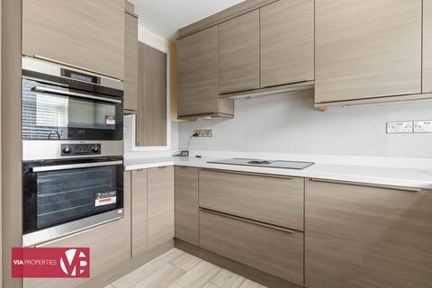 undefined, High Road, Broxbourne EN10