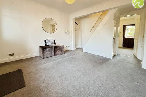 2 bedroom terraced house for sale, Southend Road, Stanford-Le-Hope, SS17