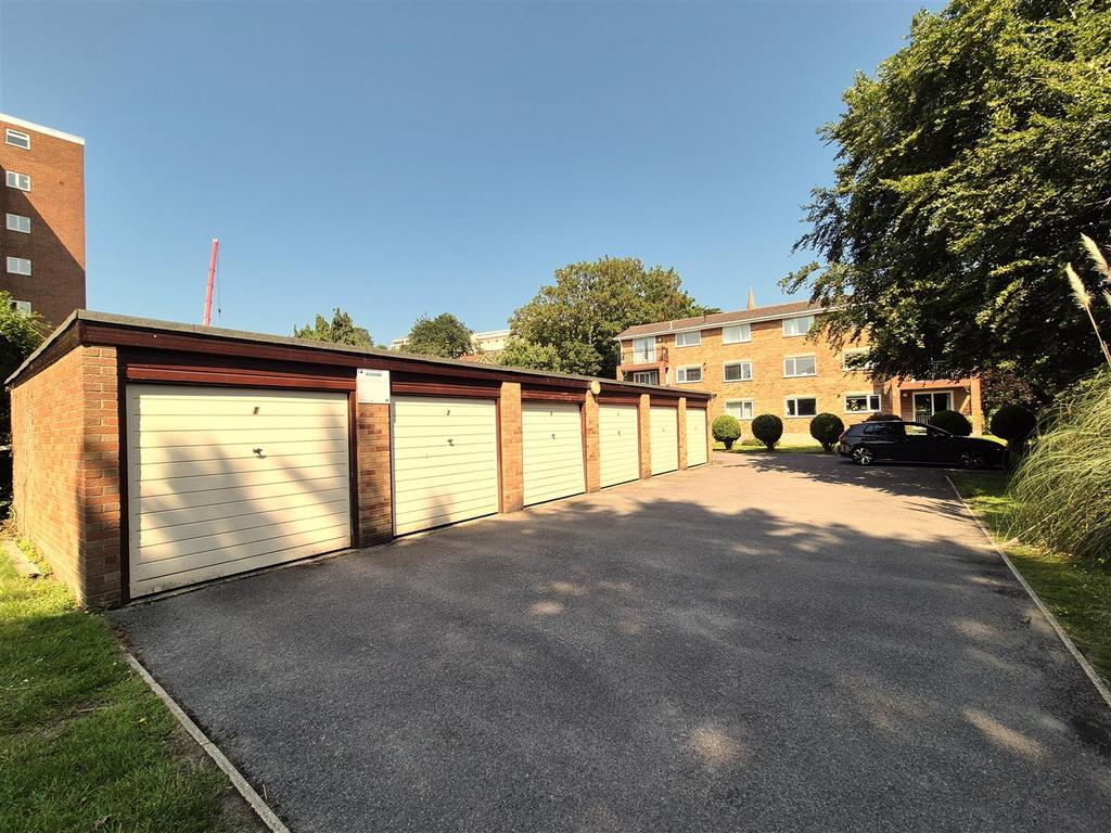Rosegarages.jpg