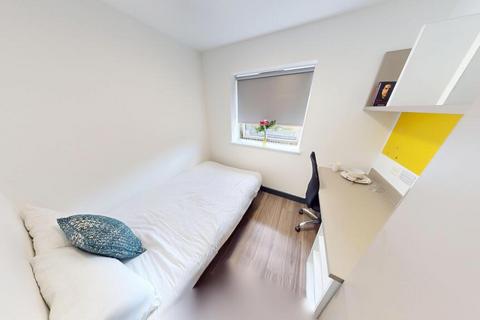 undefined, Luton LU1