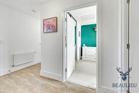 14 Ben Wilson Link, Springfield, Chelmsford, CM1 6DL