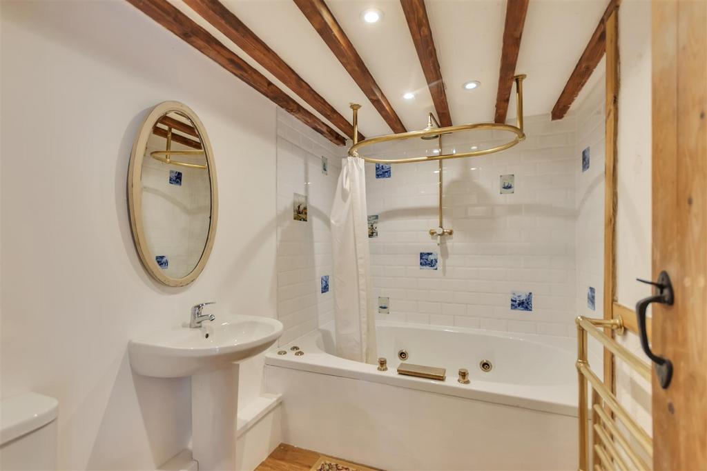 Ground Floor Bathroom