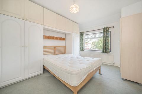 4 bedroom house to rent, Conway Crescent, Greenford UB6