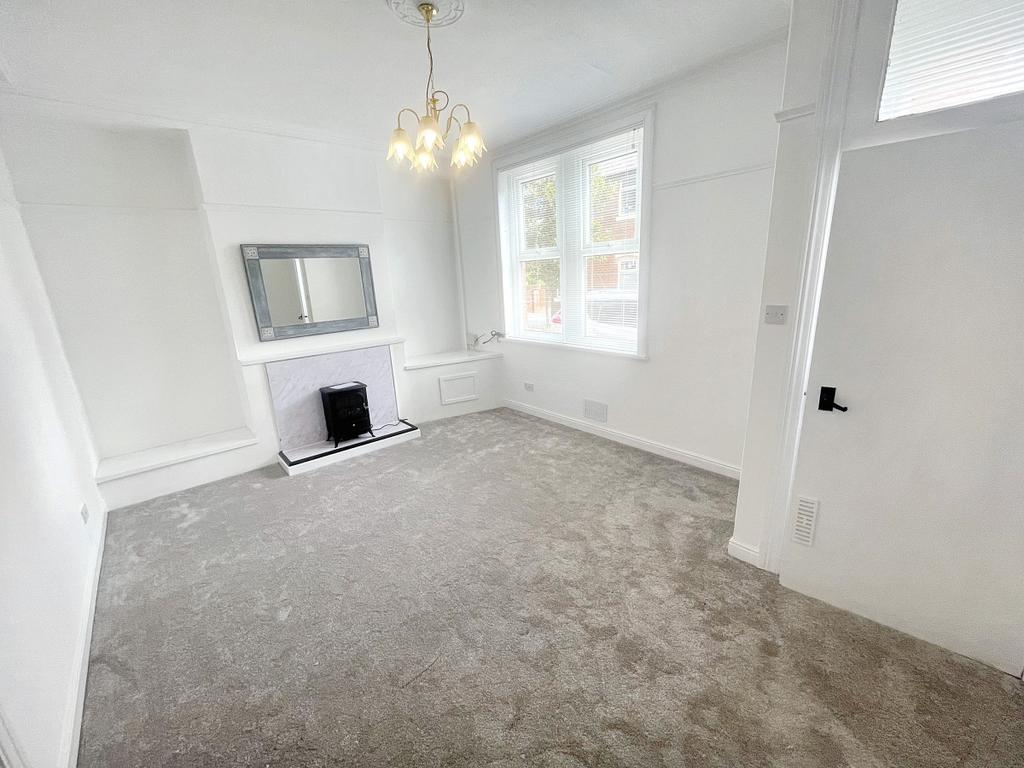 22 Cannon Hill, Preston, PR2 2 RR