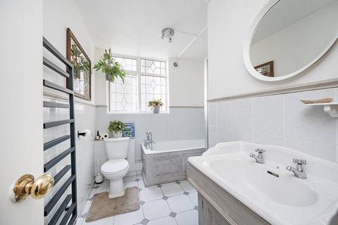 Flat 1, Jowitt House Morpeth Street, London, E2 0RP