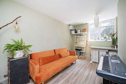 Flat 1, Jowitt House Morpeth Street, London, E2 0RP