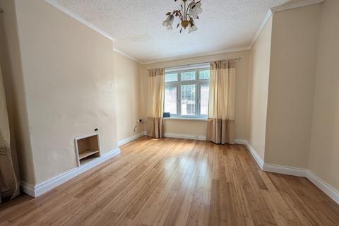 1 bedroom flat to rent, Thornacre Road, Shipley, BD18