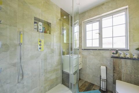 19 Ashwell Close, London, E6 5RS
