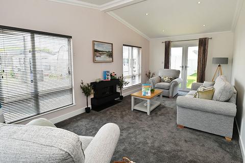 2 bedroom park home for sale, Chertsey, Surrey, KT16