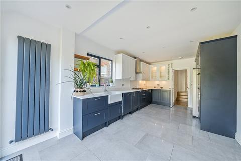 109 Ellerton Road, Surbiton, KT6 7UA