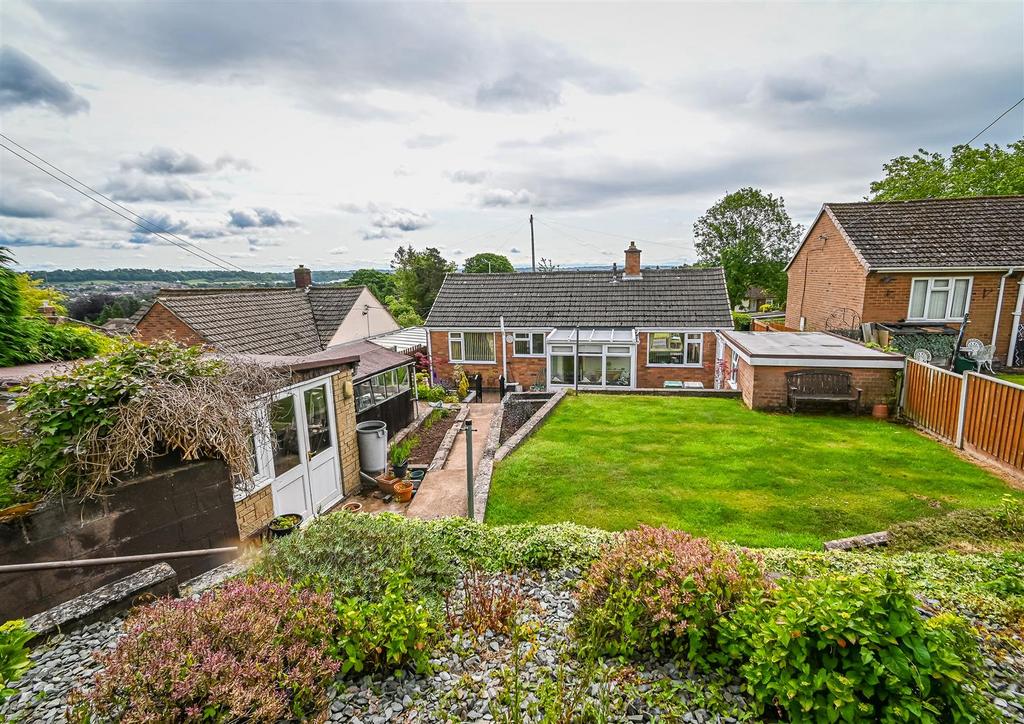 40 Ludlow Road-12.jpg