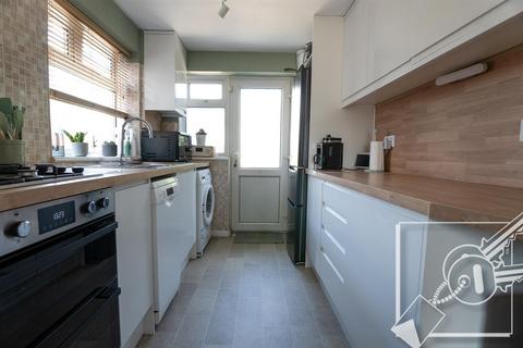 95 Pepper Hill, Northfleet, Gravesend, DA11 8EN