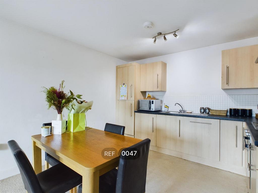Kitchen &amp; Living area
