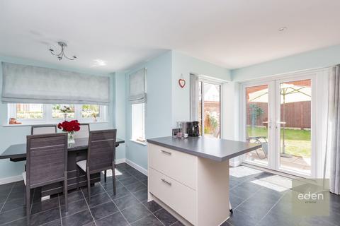 3 bedroom detached house for sale, Village Road, Wouldham, ME1