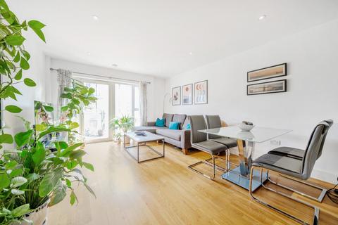 Flat 17, 1 Dragmore Street, London, SW4 8DW