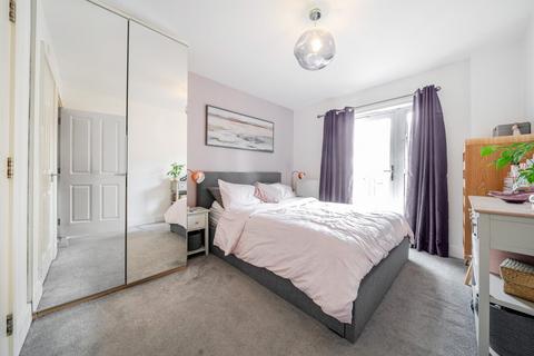 Flat 17, 1 Dragmore Street, London, SW4 8DW