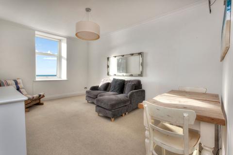 1 bedroom flat for sale, Kingsway, Hove, BN3