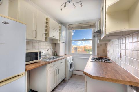 1 bedroom flat for sale, Kingsway, Hove, BN3