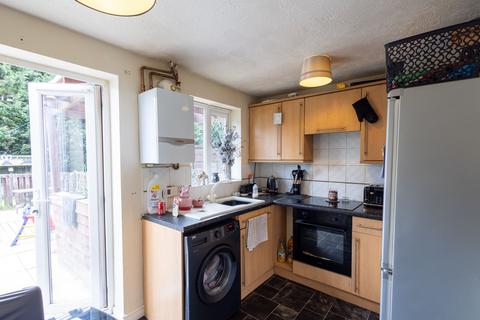 2 bedroom terraced house for sale, Bierley House Avenue, Bradford