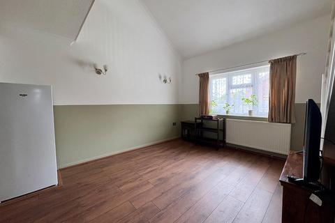 26 Broad Oaks, Wickford, SS12 9BQ